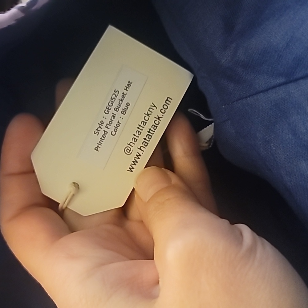 Hat‎ Attack, Printed Floral Bucket Hat, Blue Colorway- NWT - Picture 4 of 4